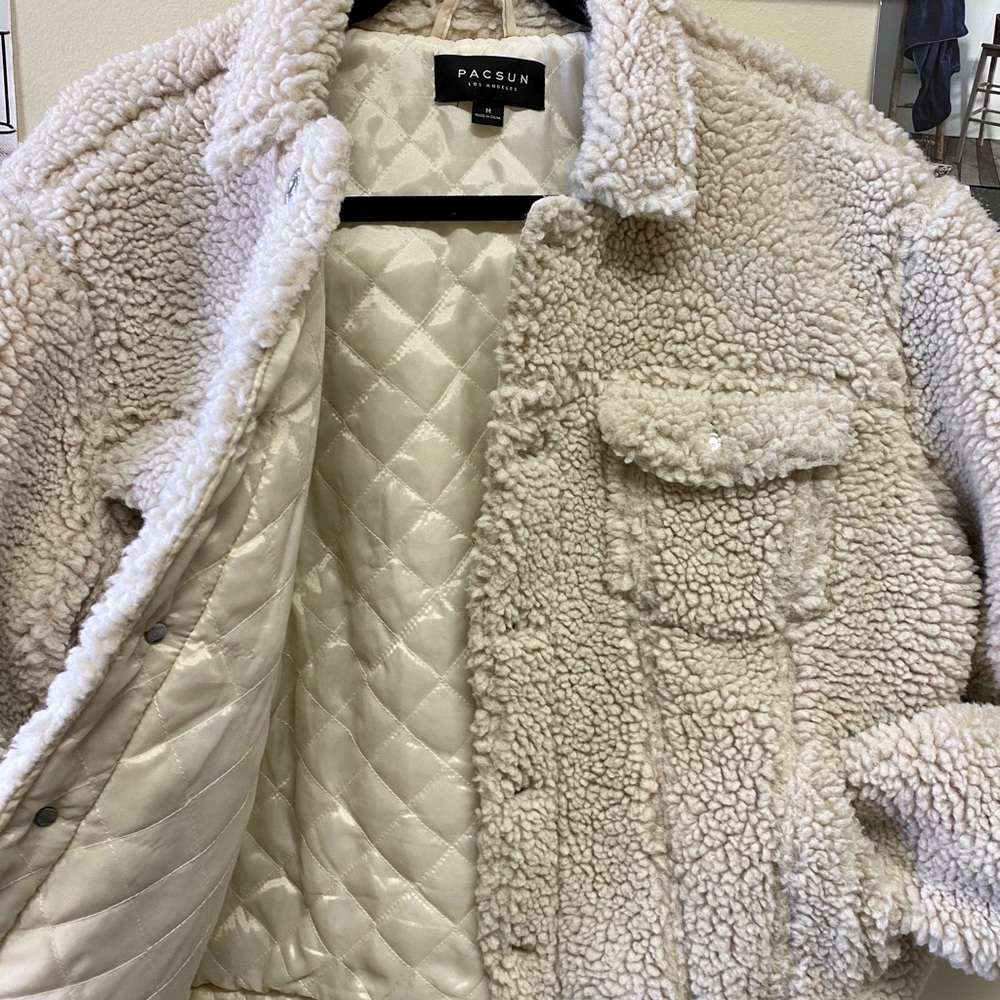 PacSun Cream Sherpa Jacket | Size M - Picture 7 of 8